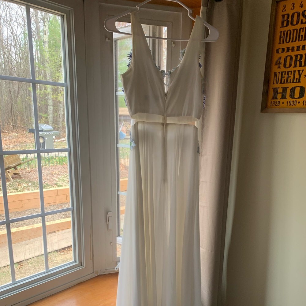 Prom/Pageant Gown - Picture 2 of 4